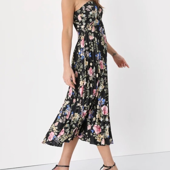 Lulus Dress - Picture 4 of 6